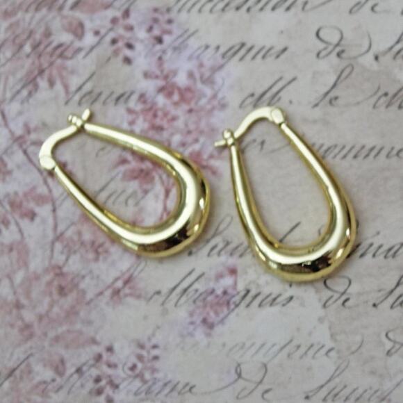 New Gold Plated Over 925 Silver Oval Hoop Earrings E41 - Picture 1 of 3